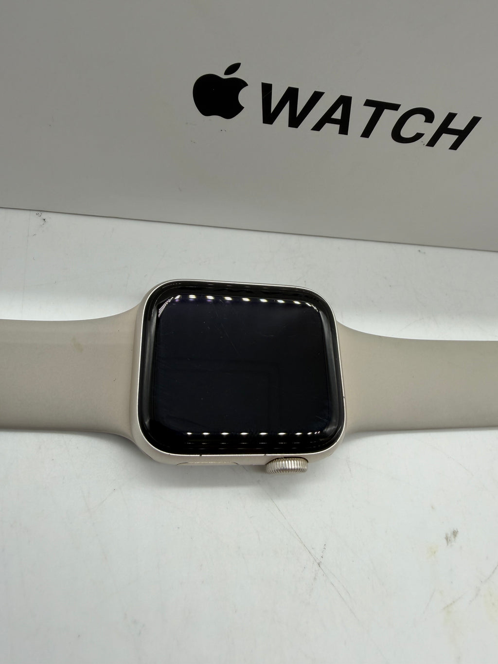 Apple Watch SE 2nd Gen 40mm Starlight, Grade B
