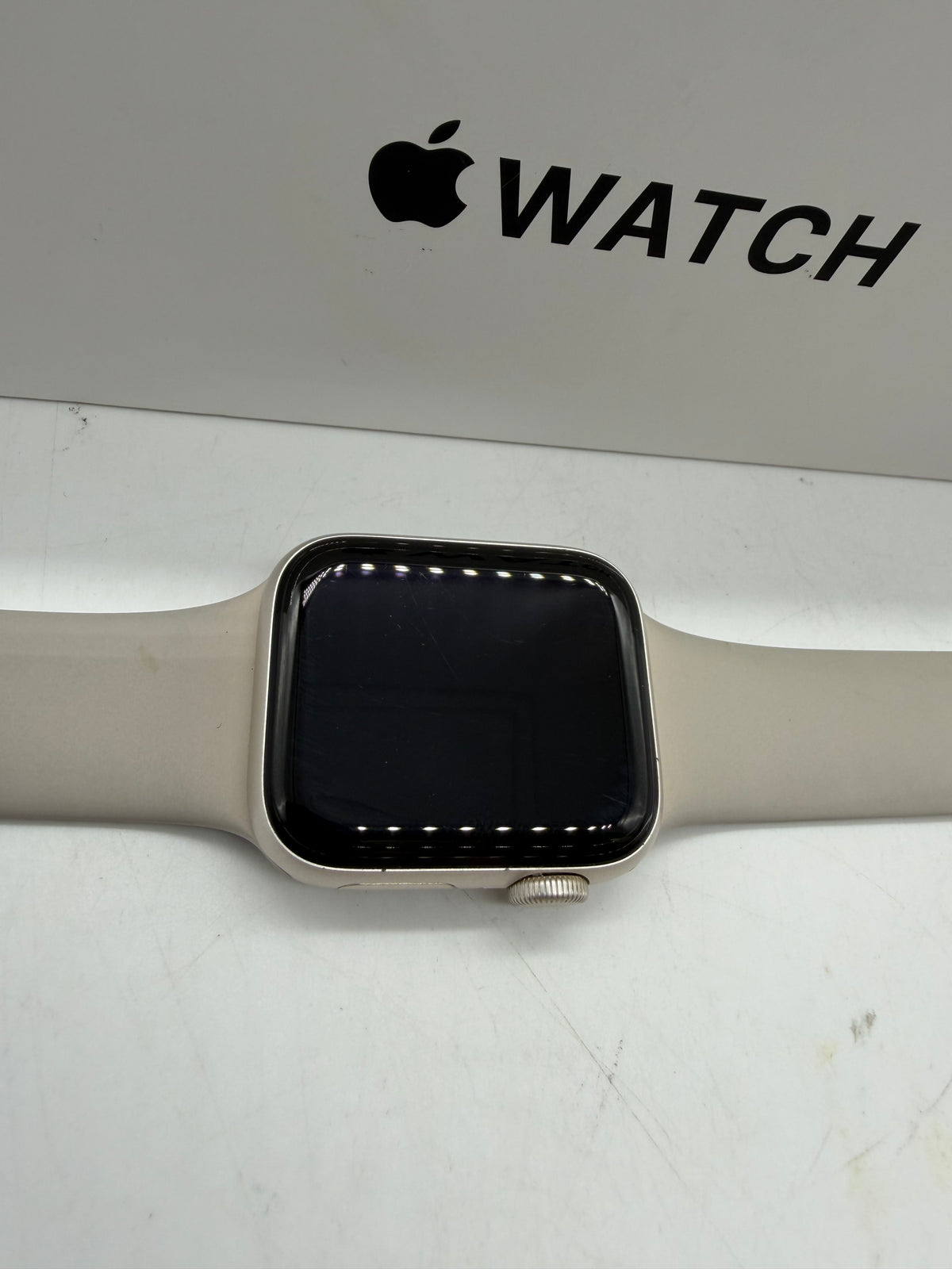 Apple Watch SE 2nd Gen 40mm Starlight, Grade B