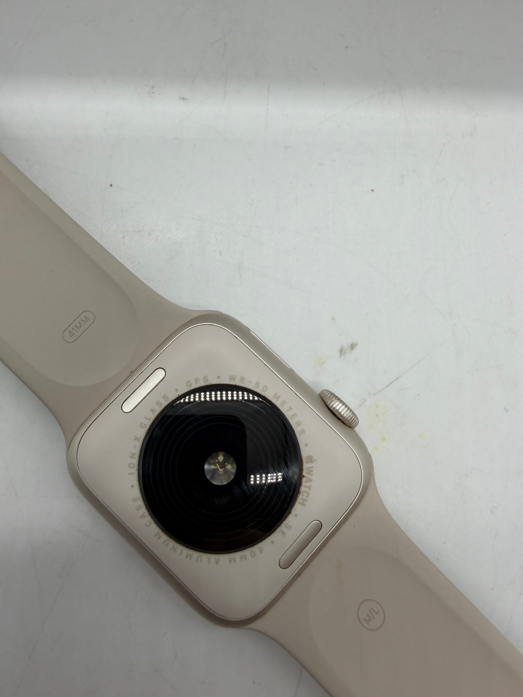 Apple Watch SE 2nd Gen 40mm Starlight, Grade B
