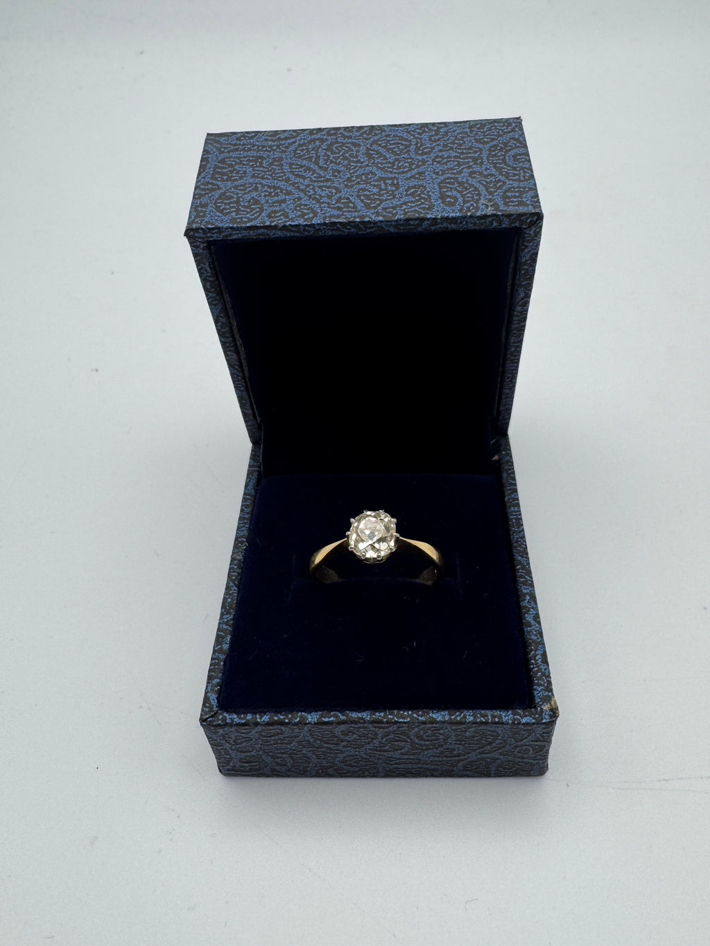 Ladies Claw Set Single Stone Diamond Ring 18CT Platiunum 1.25CT