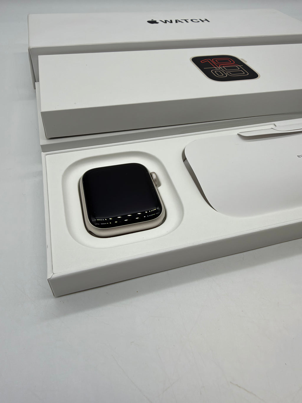 Apple Apple Watch SE (2nd gen) 40mm Starlight, Grade A