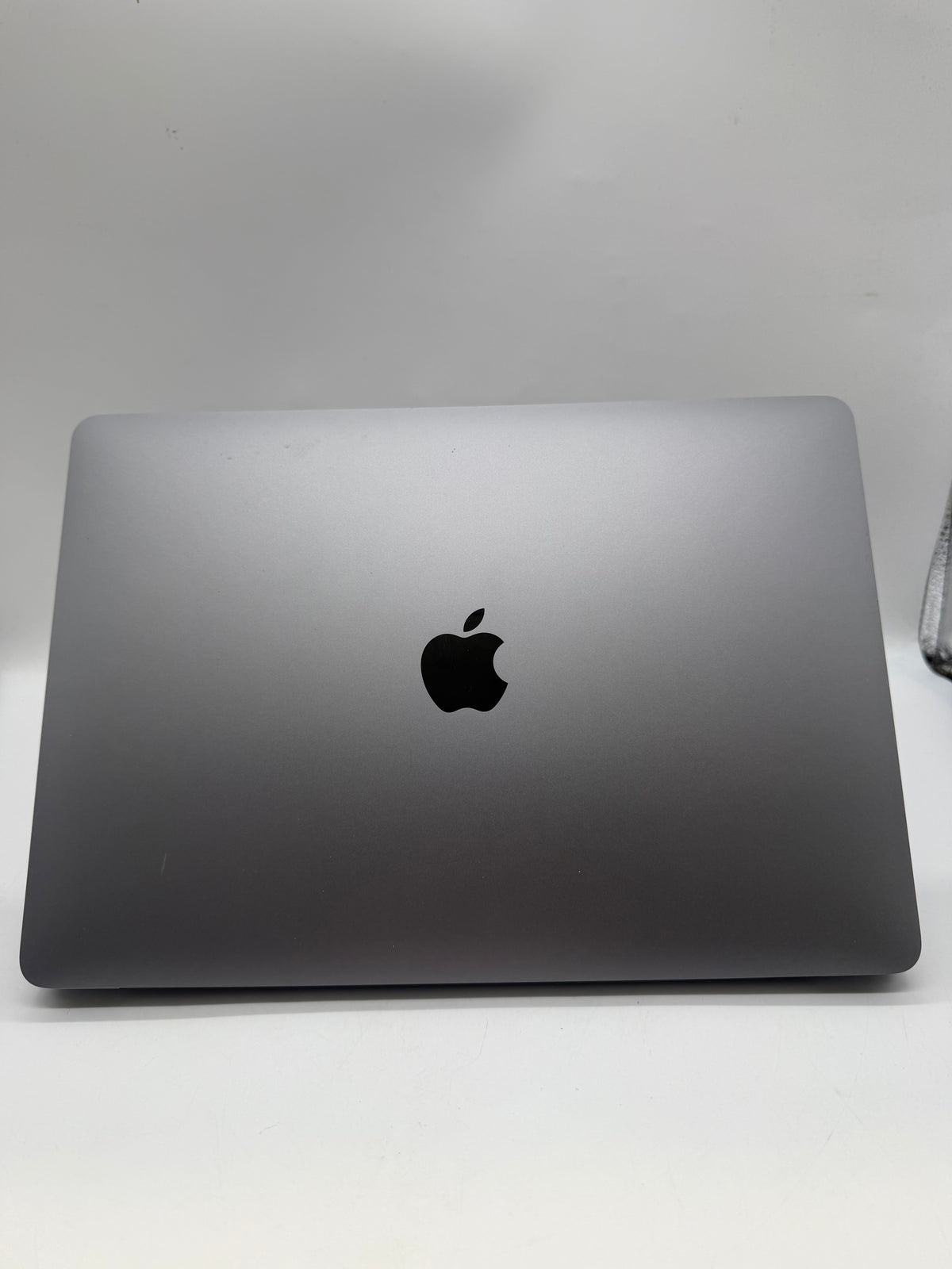 Apple MacBook Air 13" M1 256GB Silver, Grade B