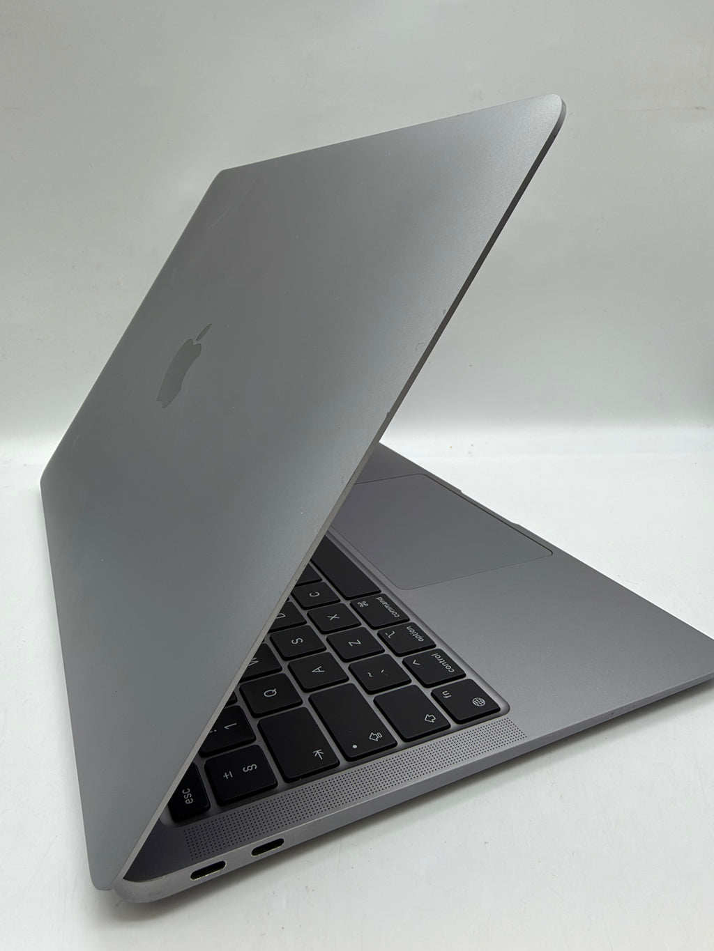Apple MacBook Air 13" M1 256GB Silver, Grade B