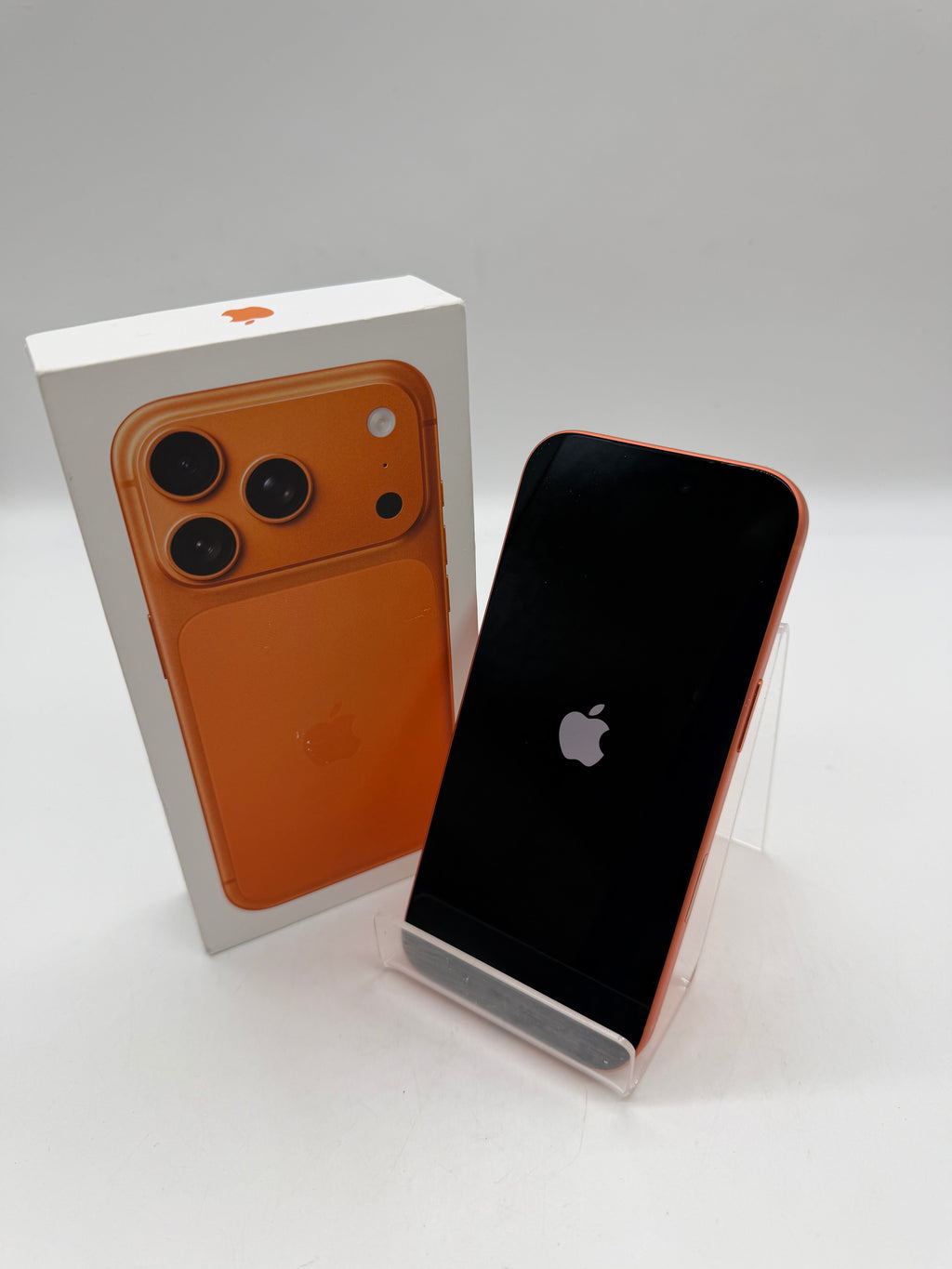 Apple iPhone 17 Pro 512GB Orange, Grade B