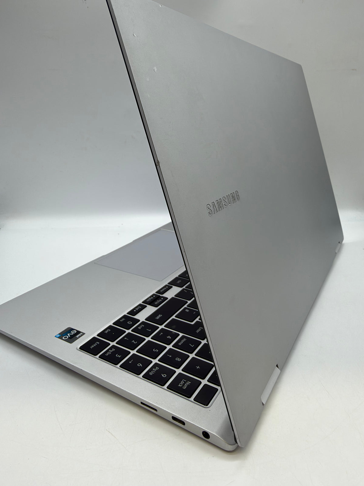 Samsung Galaxy Flex Book Laptop Silver, Grade B