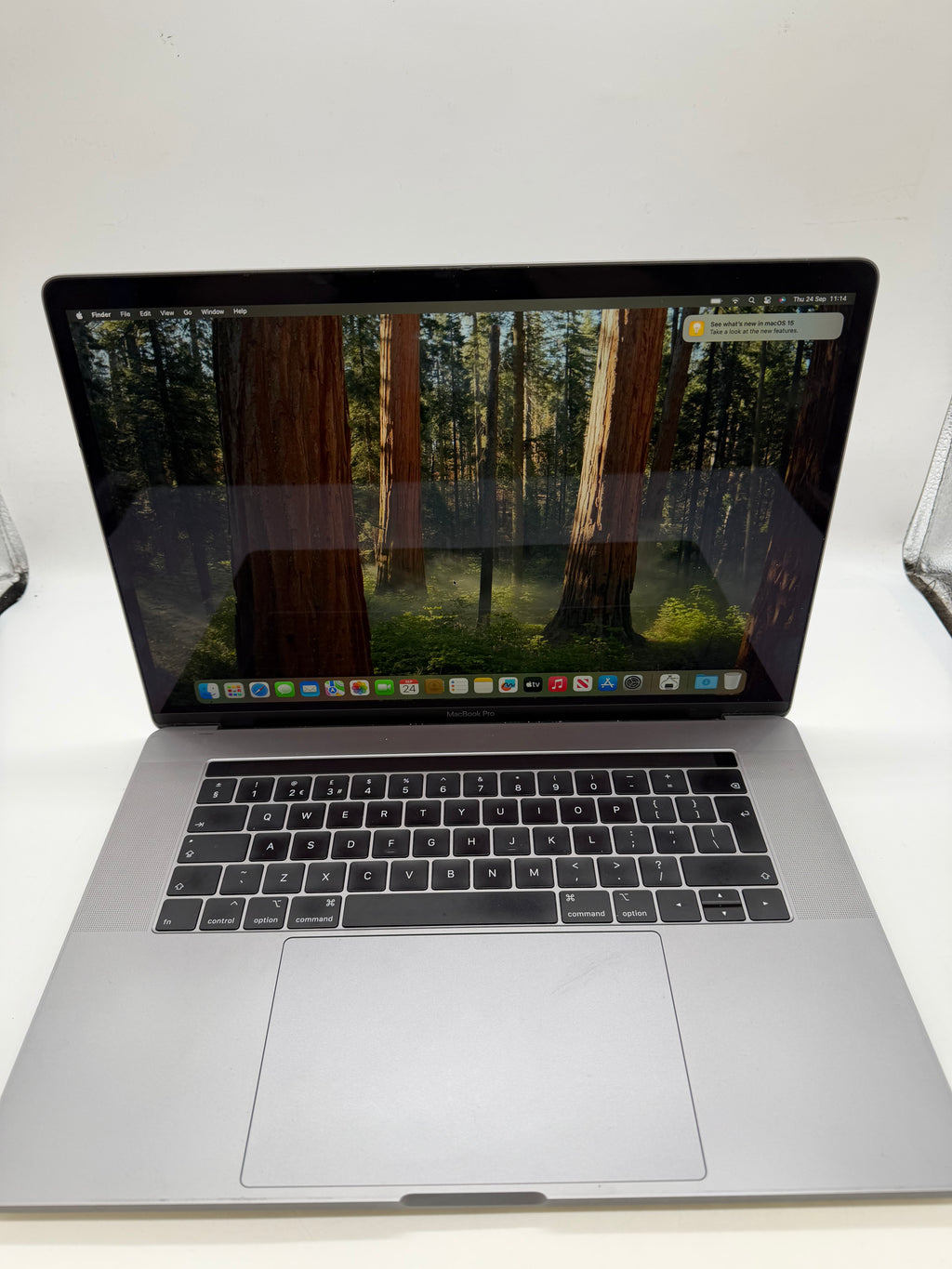 Apple MacBook Pro 15" 2019 (Intel) 512GB Silver, Grade B
