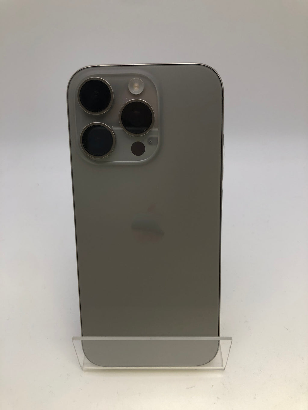 Apple iPhone 16 Pro 128GB Natural Titanium, Grade C