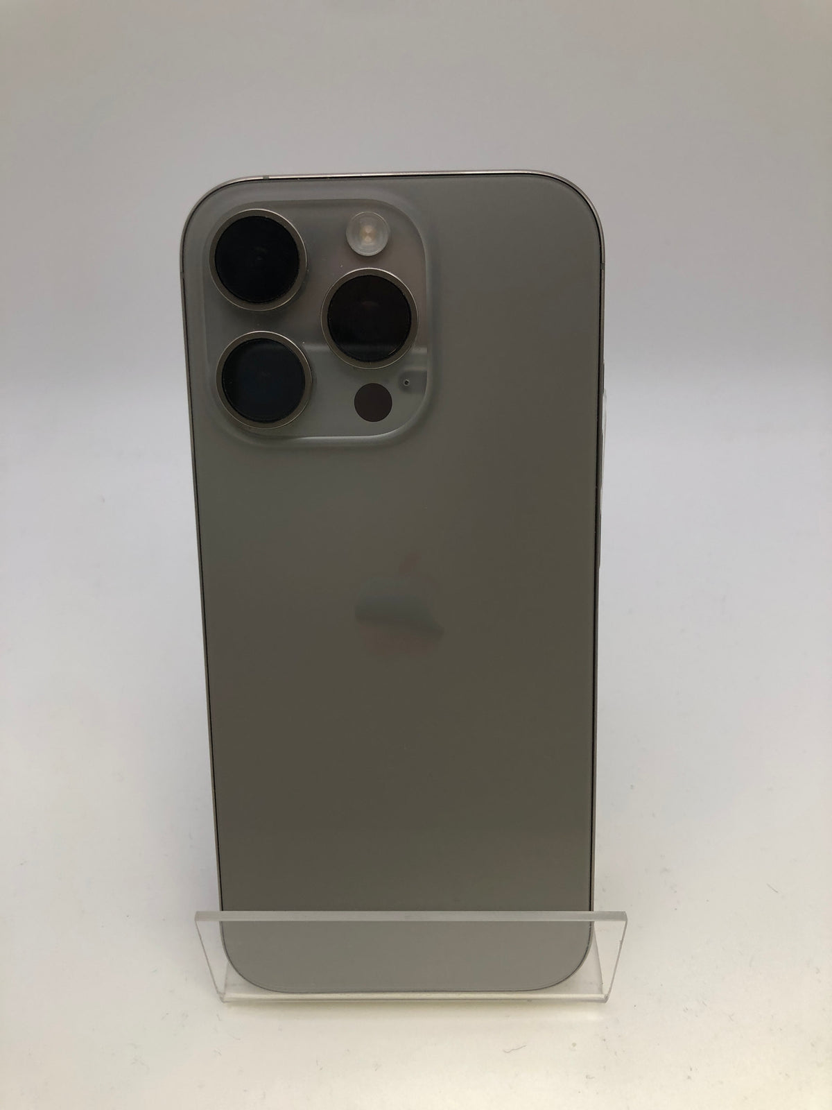Apple iPhone 16 Pro 128GB Natural Titanium, Grade C
