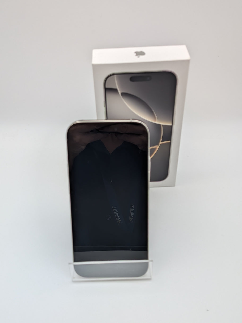 Apple iPhone 16 Pro 128GB Natural Titanium, Grade B