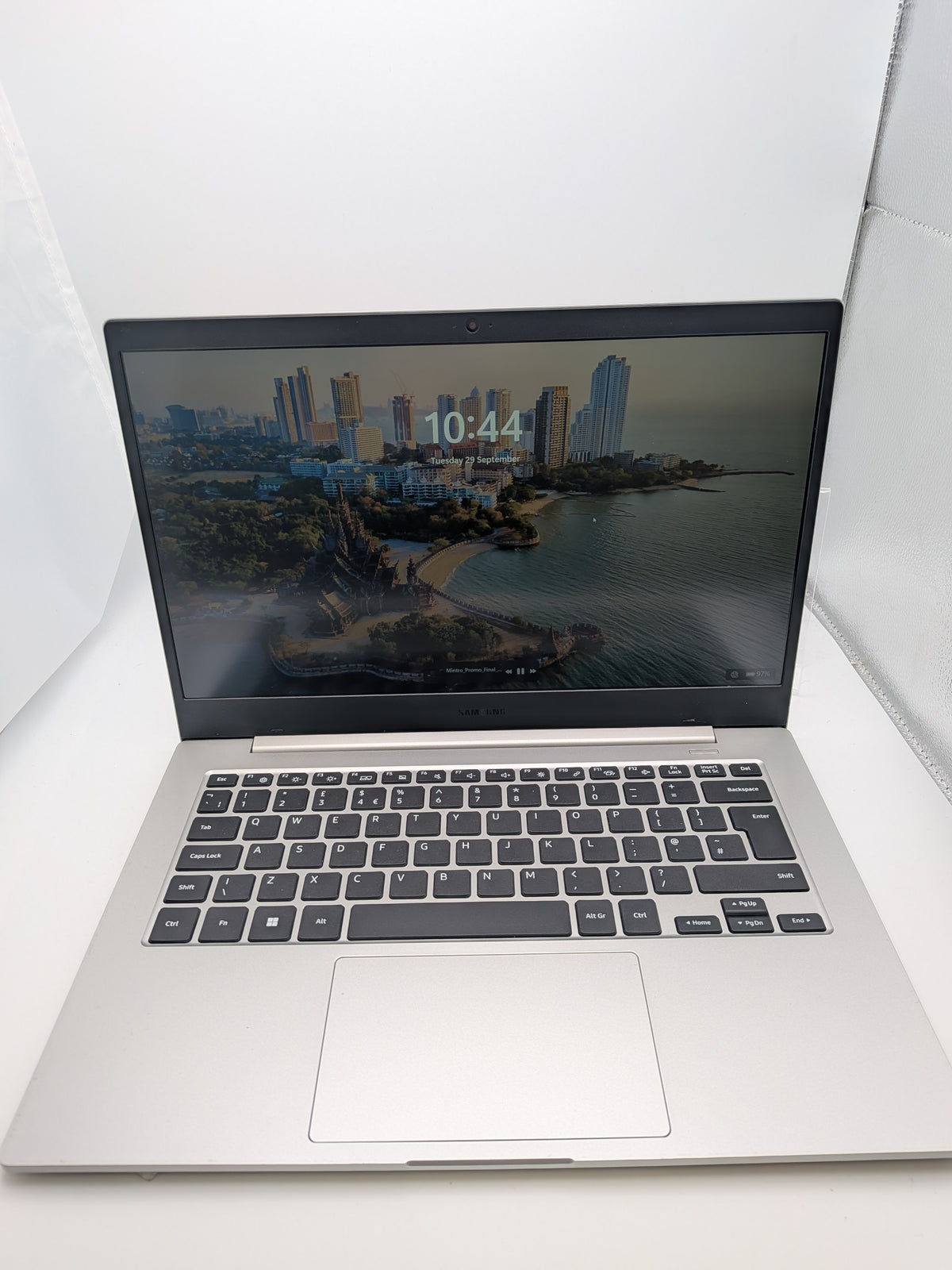Samsung Galaxy Book2 Go, Silver, Grade B