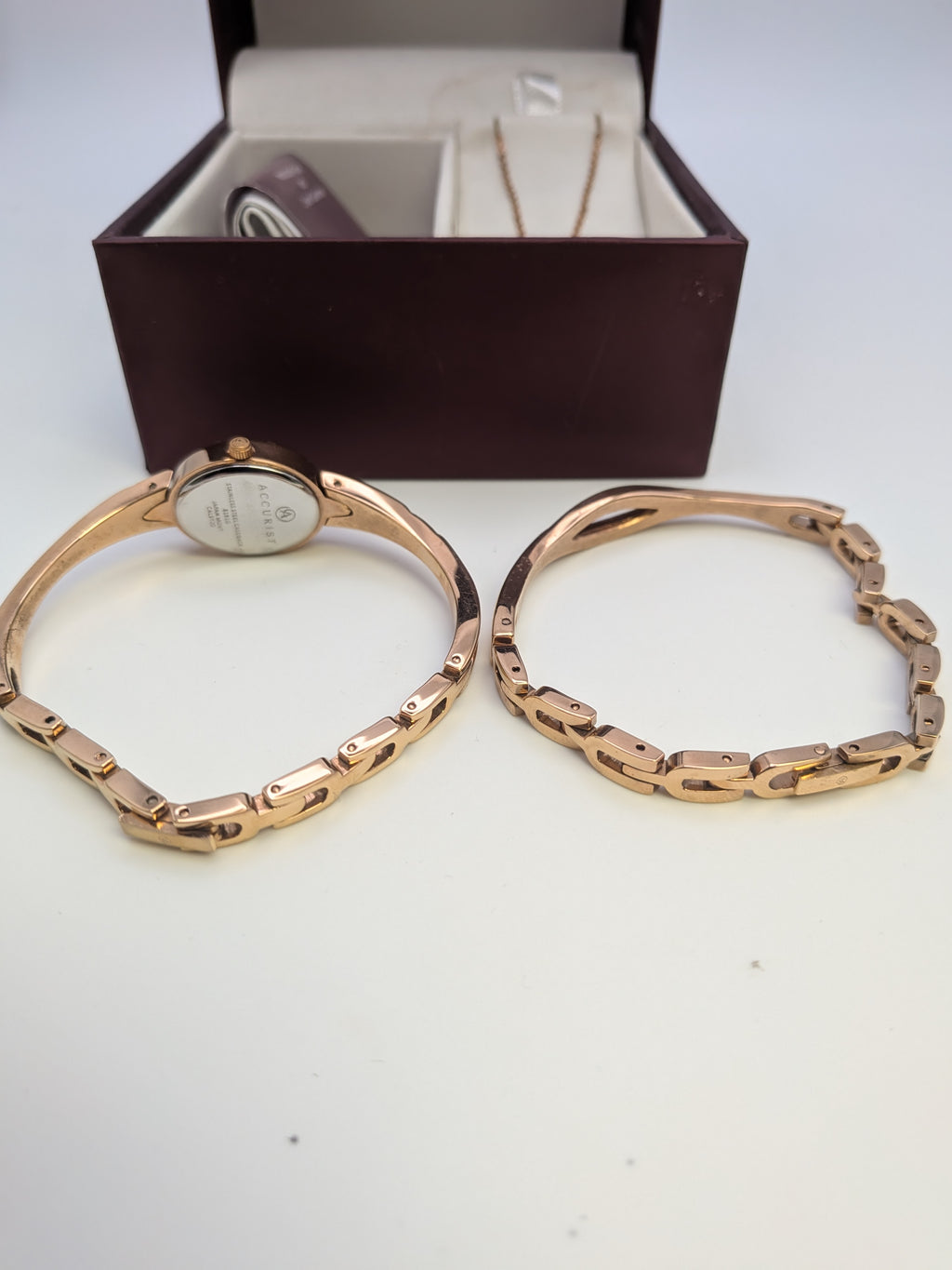Accurist London Rose gold plated Watch gift set Grade B