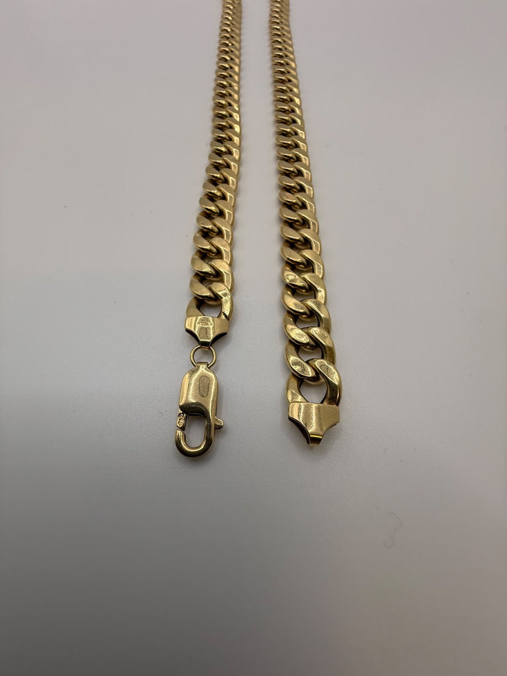 18ct Gold Curb Chain, 24 inch, 30.09g
