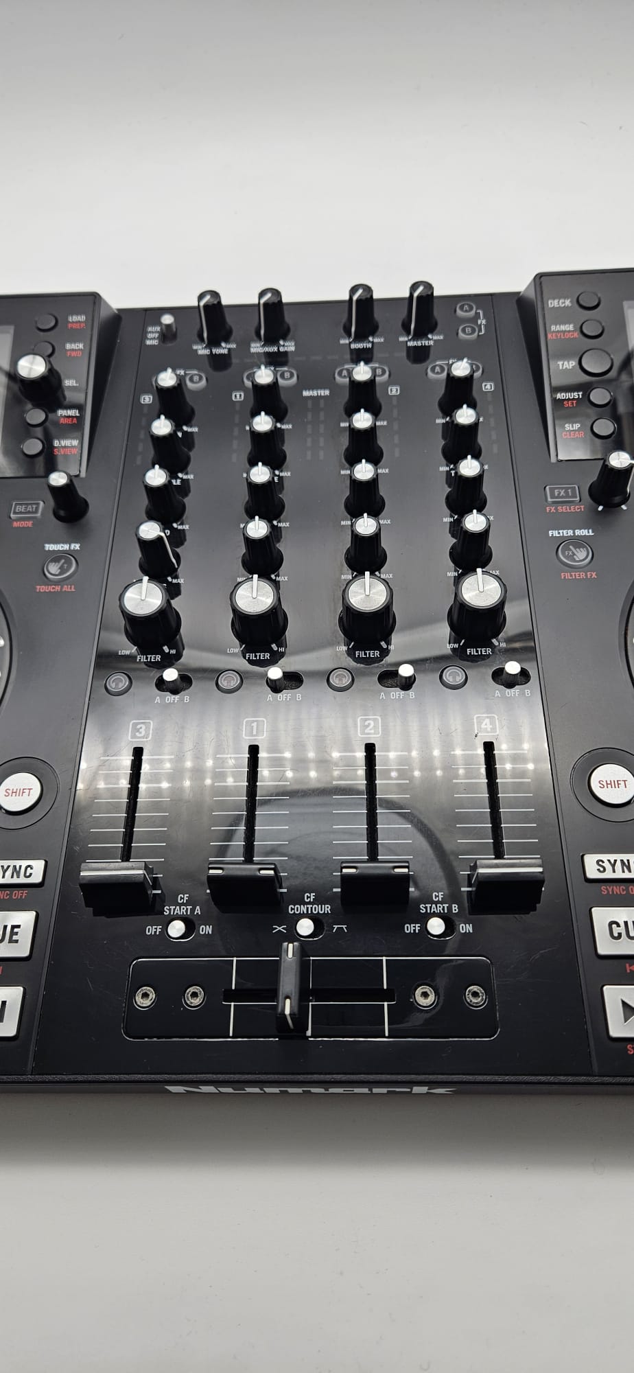 Numark NV2 4Channel DJ Controller, Grade B