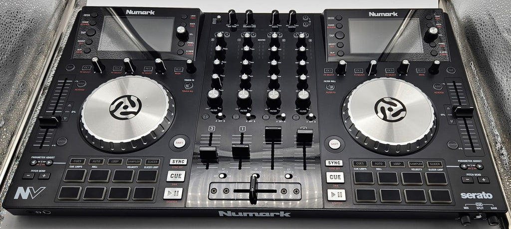 Numark NV2 4Channel DJ Controller, Grade B