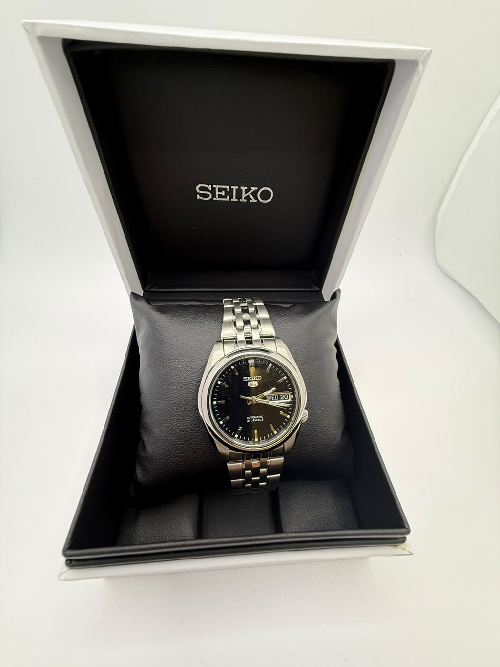 Seiko 5 Automatic stainless steel watch, Grade A