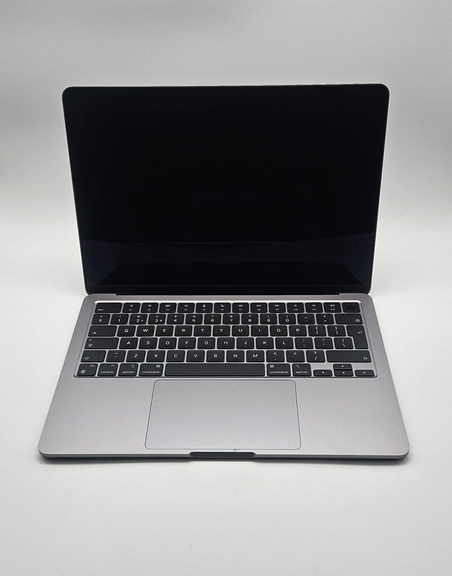 Apple Macbook Air 2022, M2 8GB 500GB Laptop, Grade A