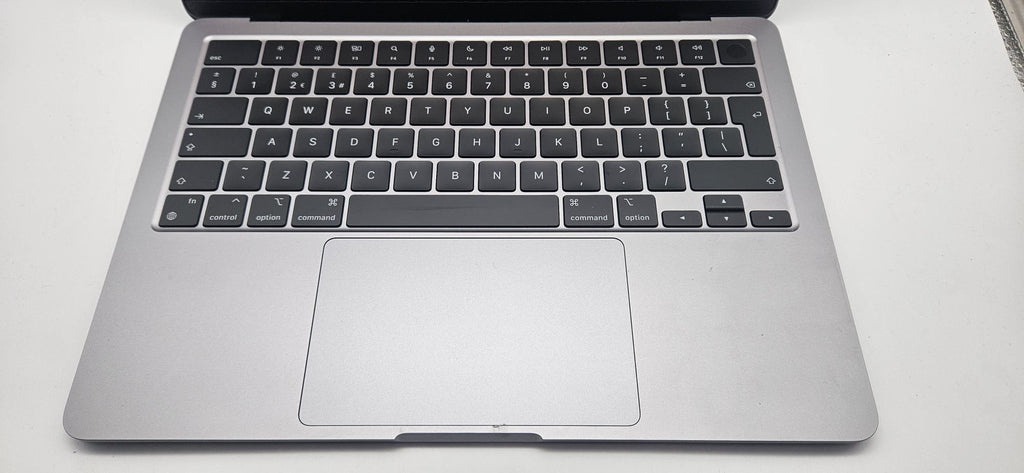 Apple Macbook Air 2022, M2 8GB 500GB Laptop, Grade A