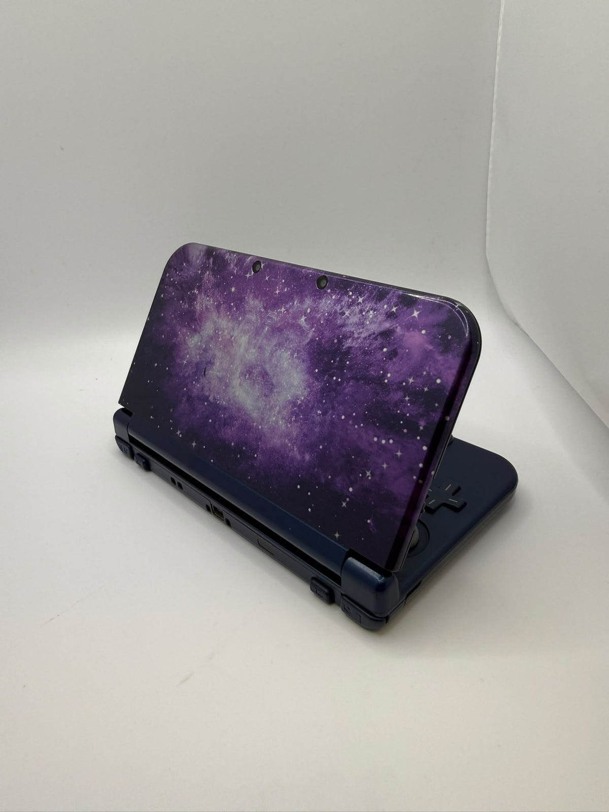 “New” Nintendo 3DS XL Limited Edition Galaxy Style + 8 Games, Grade B