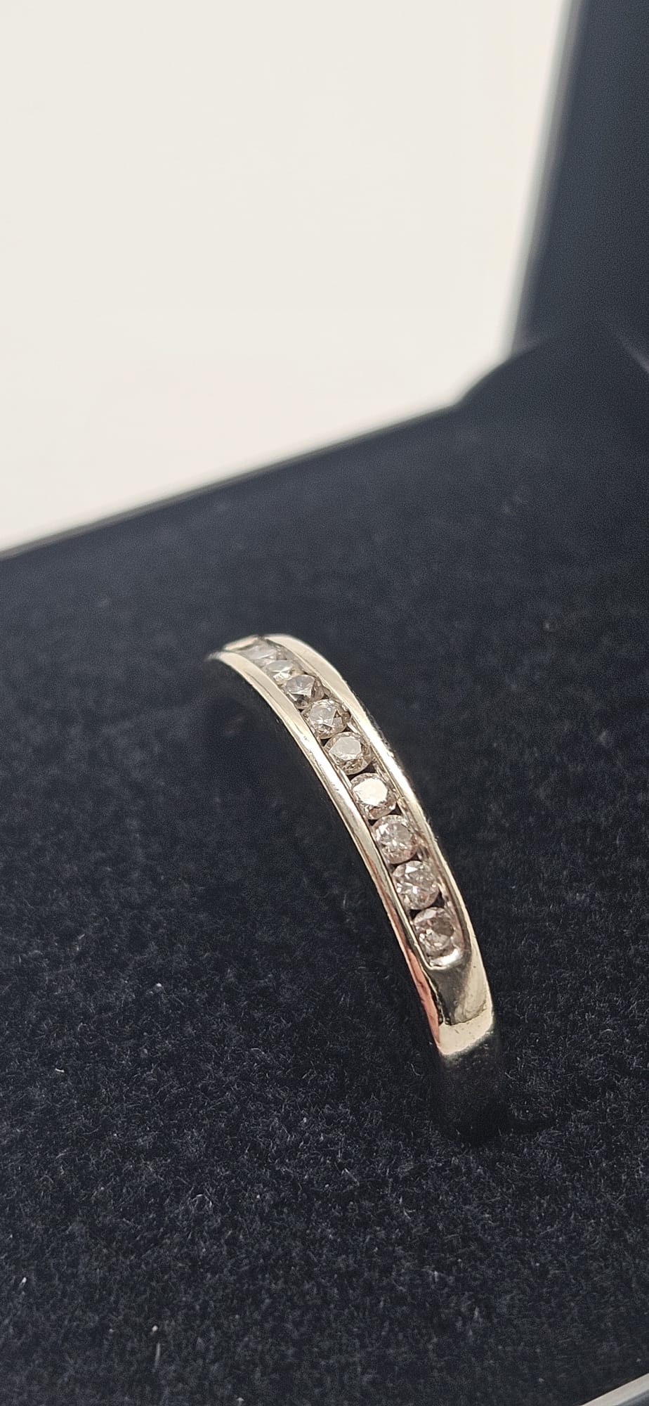 18ct White Gold, Diamond Band Ring, Size N, 2.11g