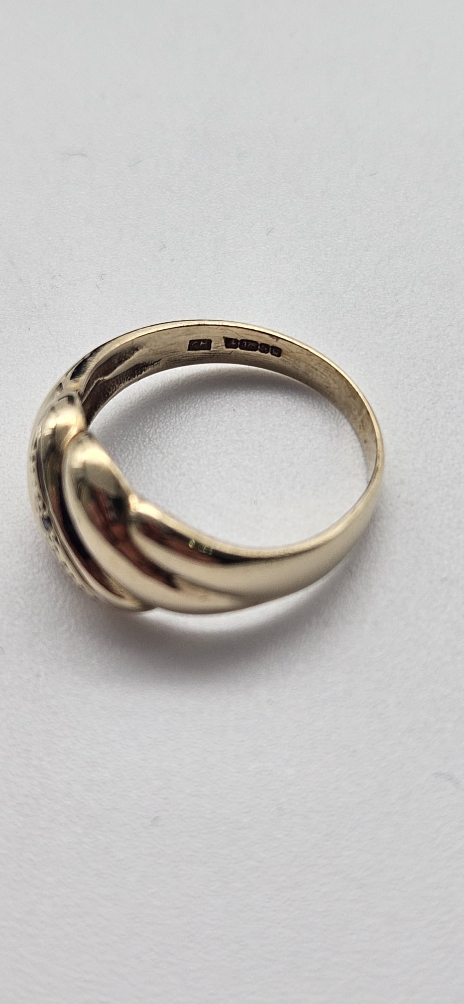9ct Band Ring, Size L , 2.37g
