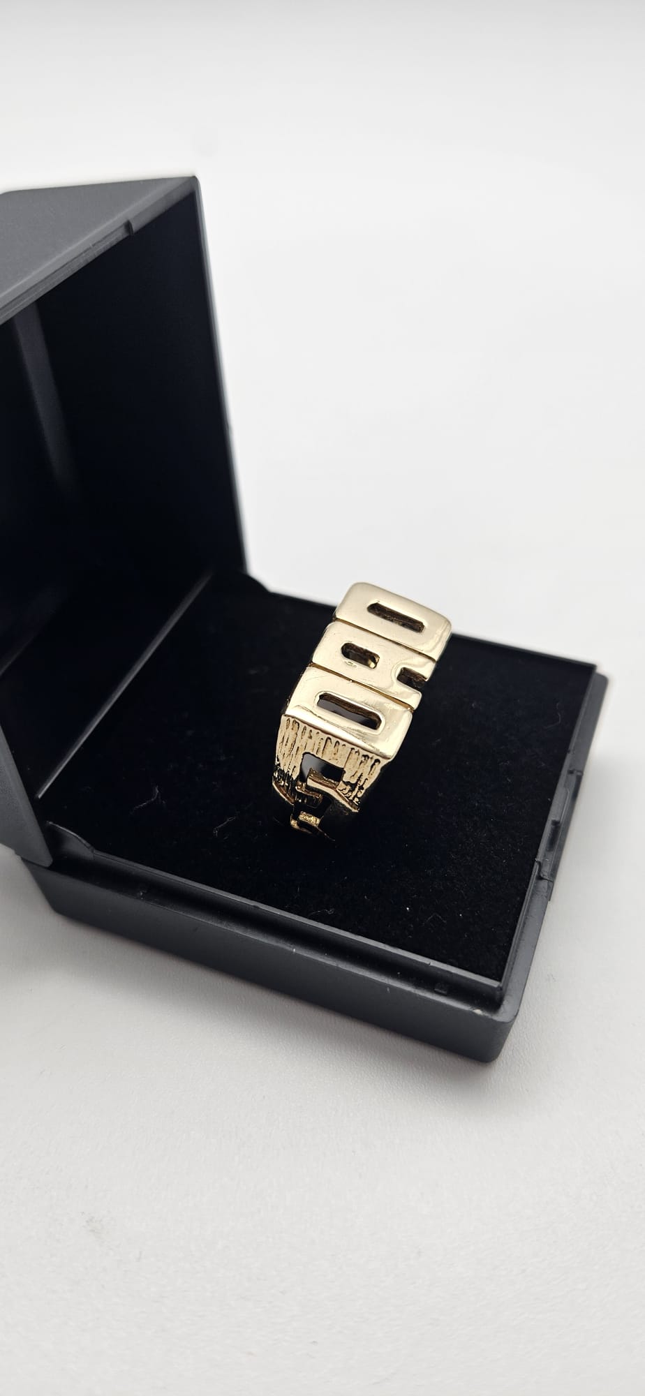 9ct Gold Dad Ring , 6.55g , Size S