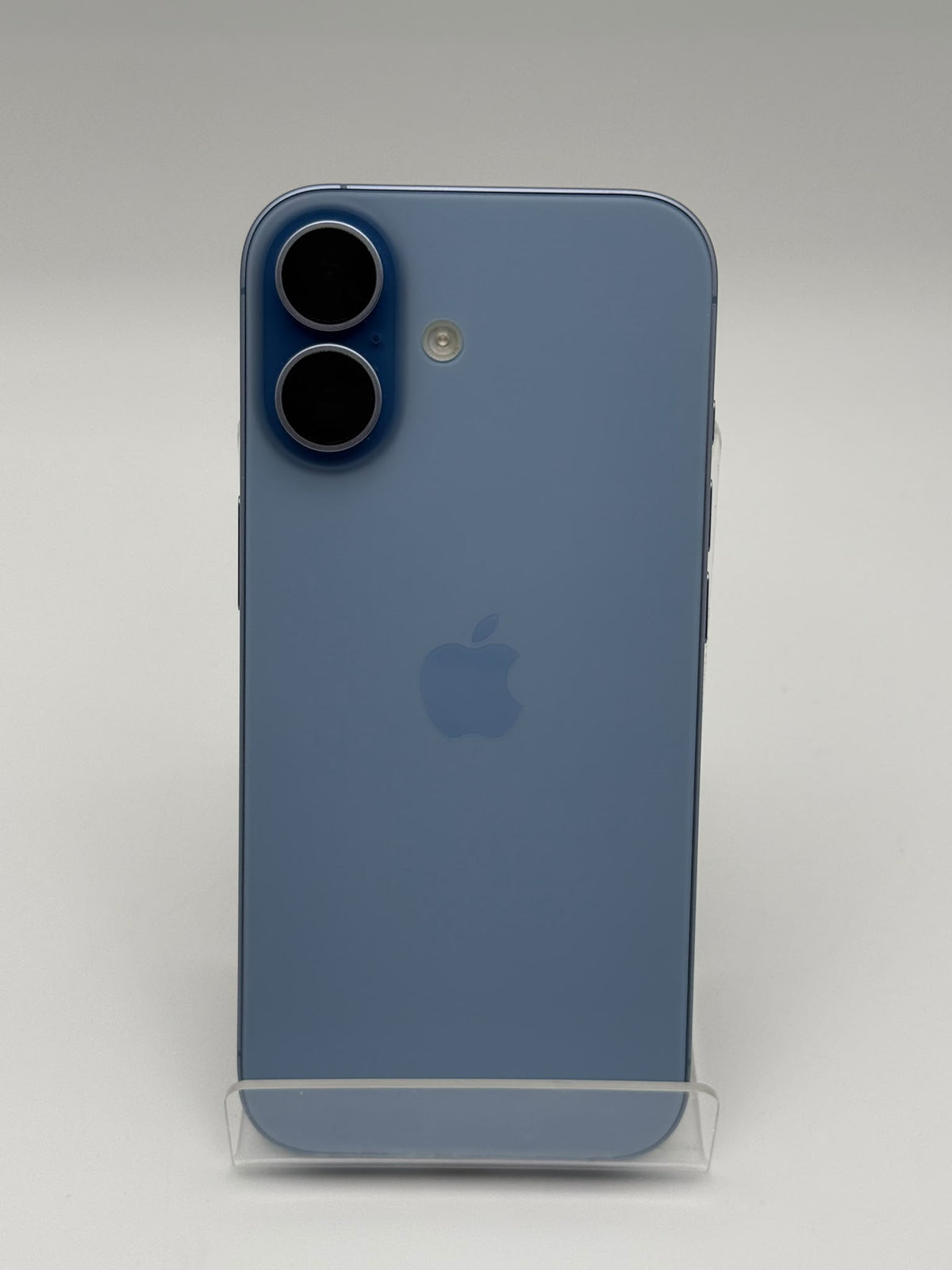 Apple iPhone 17 256GB Mist Blue, Grade B