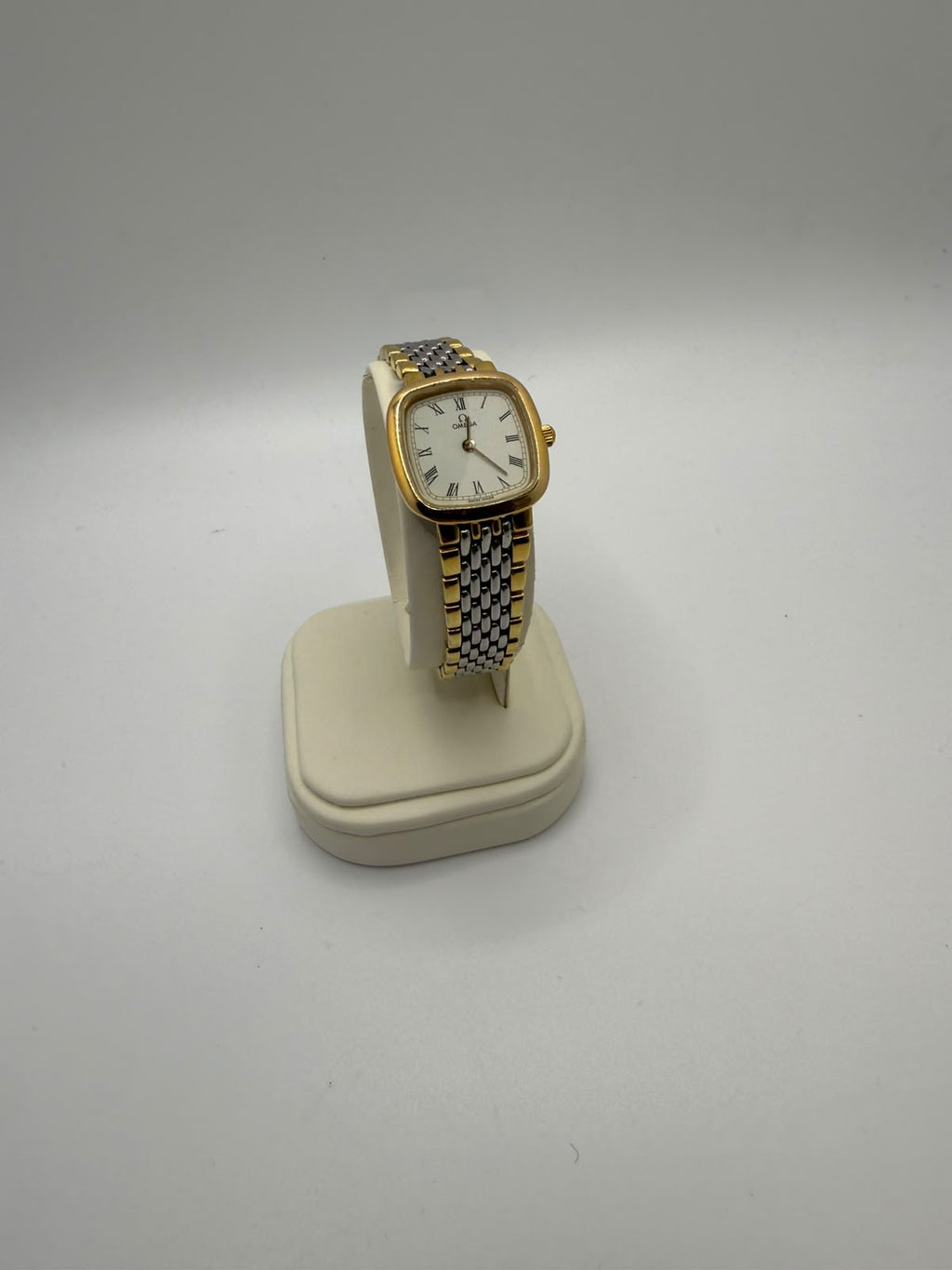 Ladies Vintage Omega DeVille 18ct Plated Watch, Grade C