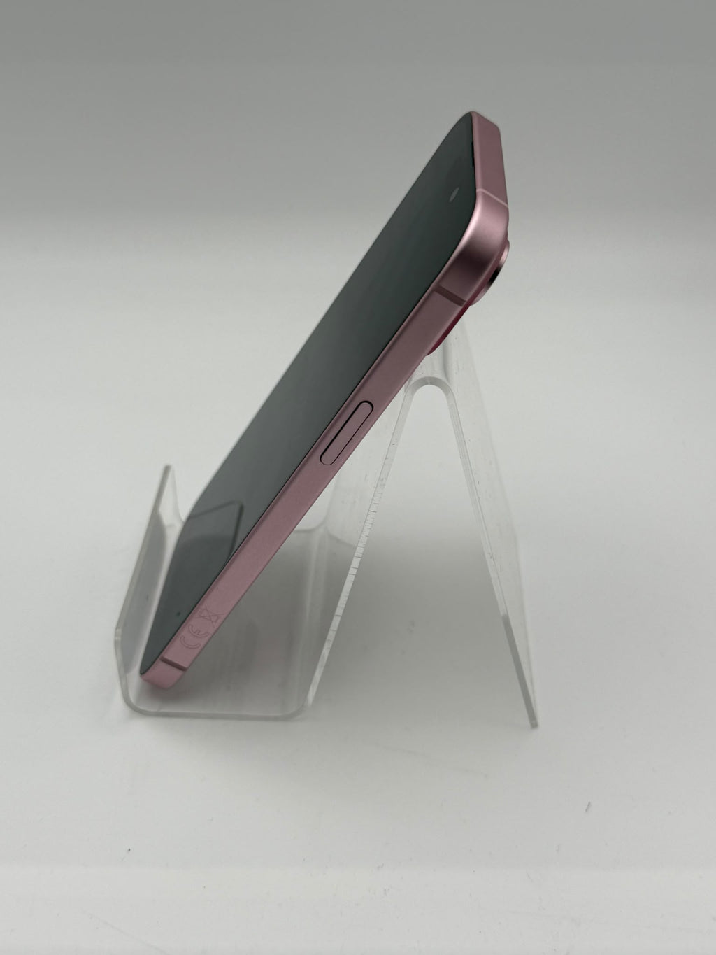 Apple iPhone 15 128GB Baby Pink, Grade B