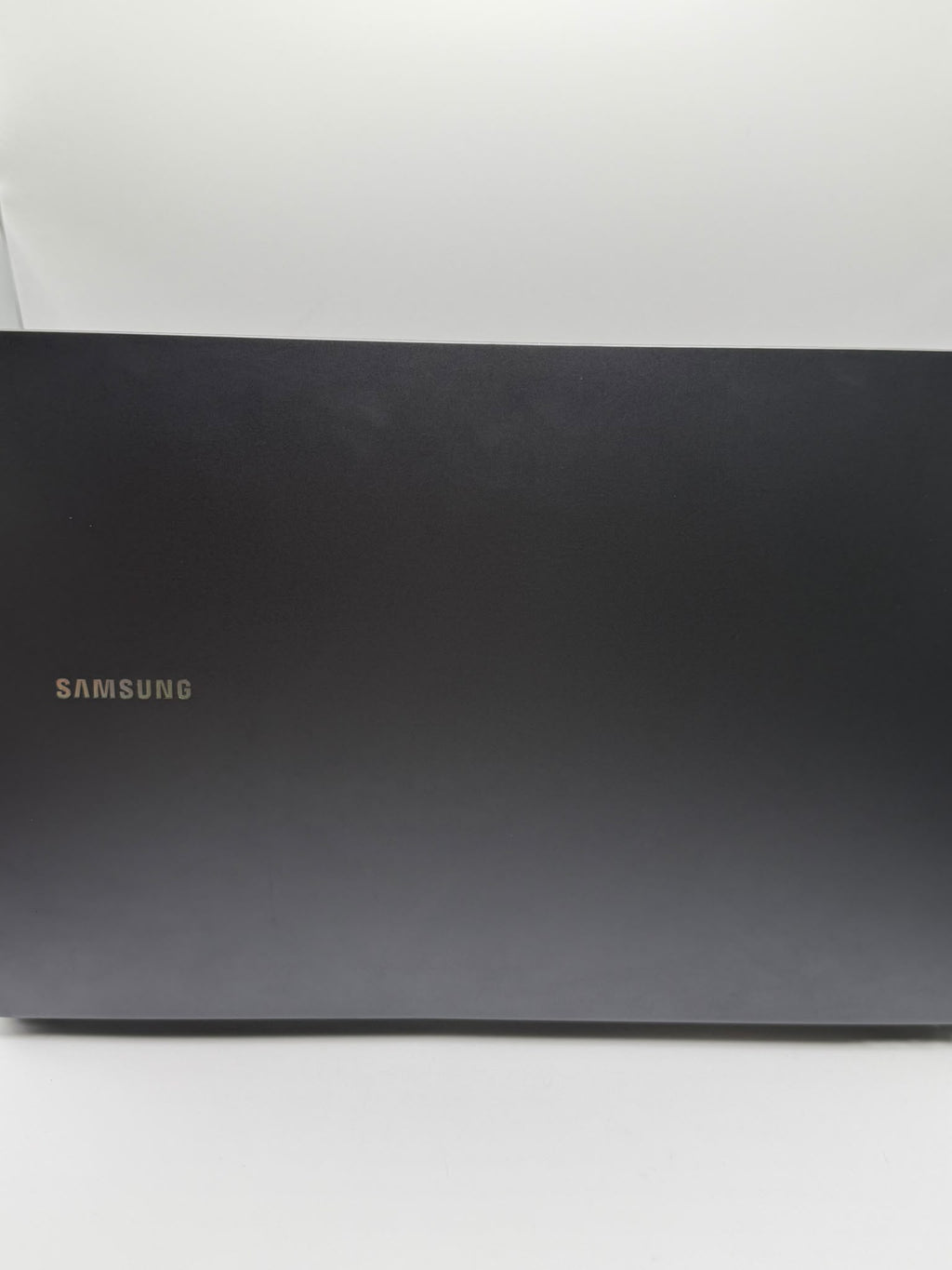 Saumsung Galaxy Book 4