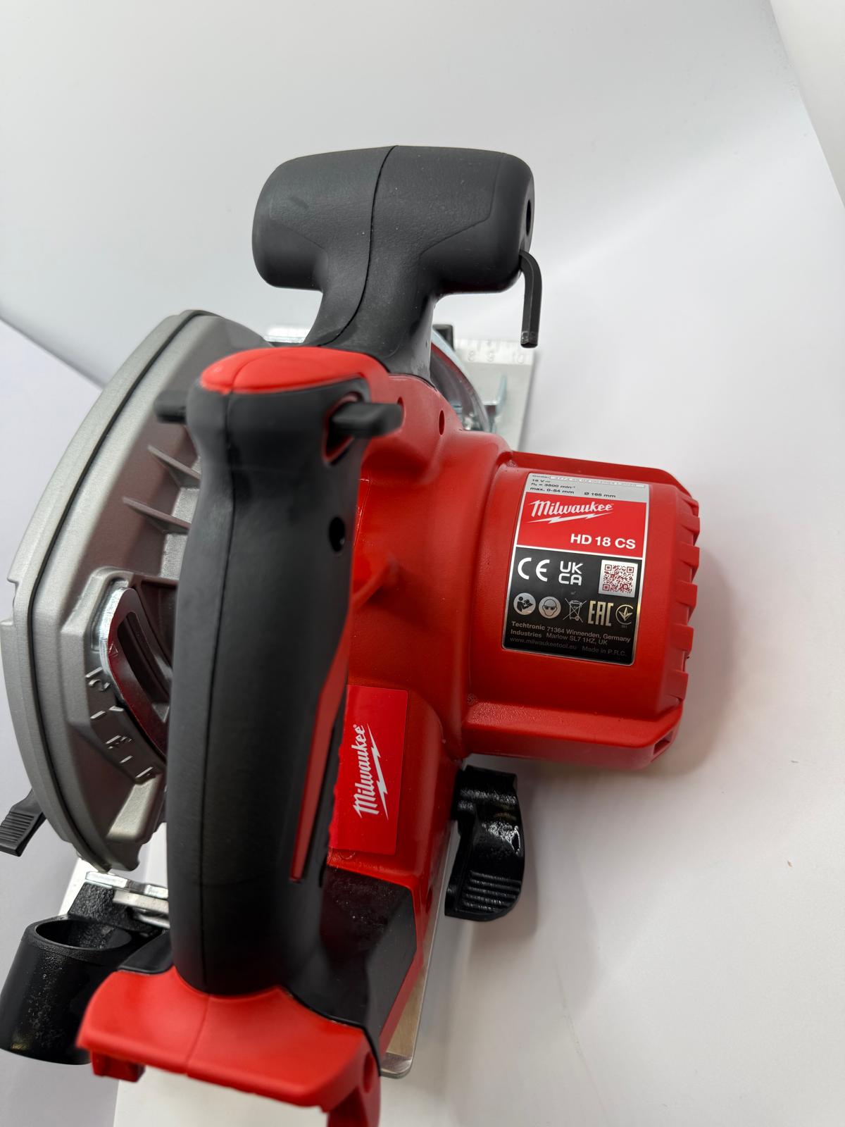 Milwaukee M18 BPP4C-402B 18V 2 x 4.0Ah Li-Ion RedLithium Cordless 4 Piece Kit, Grade A