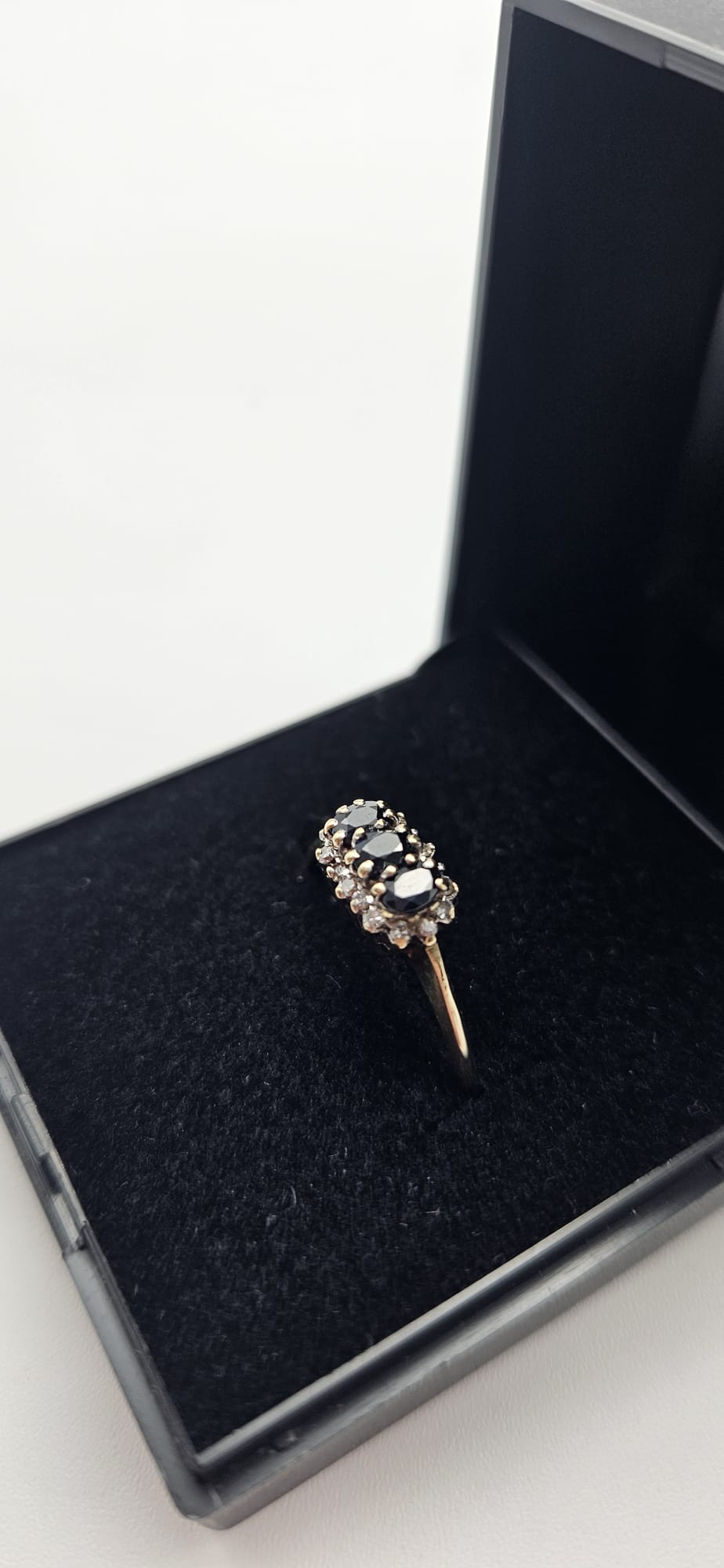 9CT Gold & Sapphire Ring, Size N , 1.69g