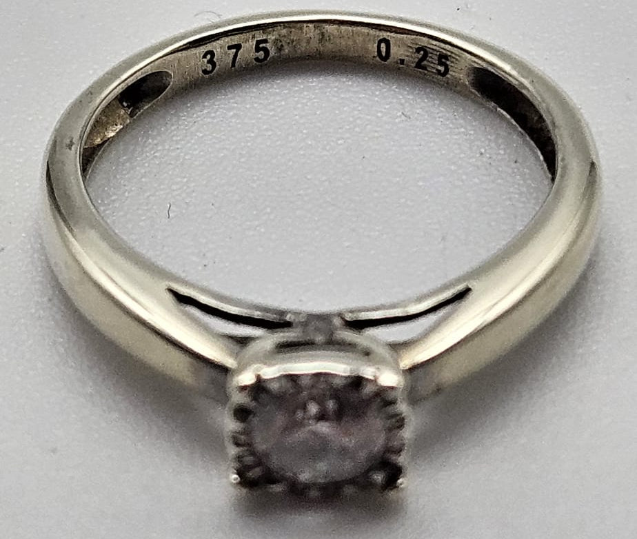 9ct White Gold Diamond Ring, Size G, 0.25ct , 1.6g