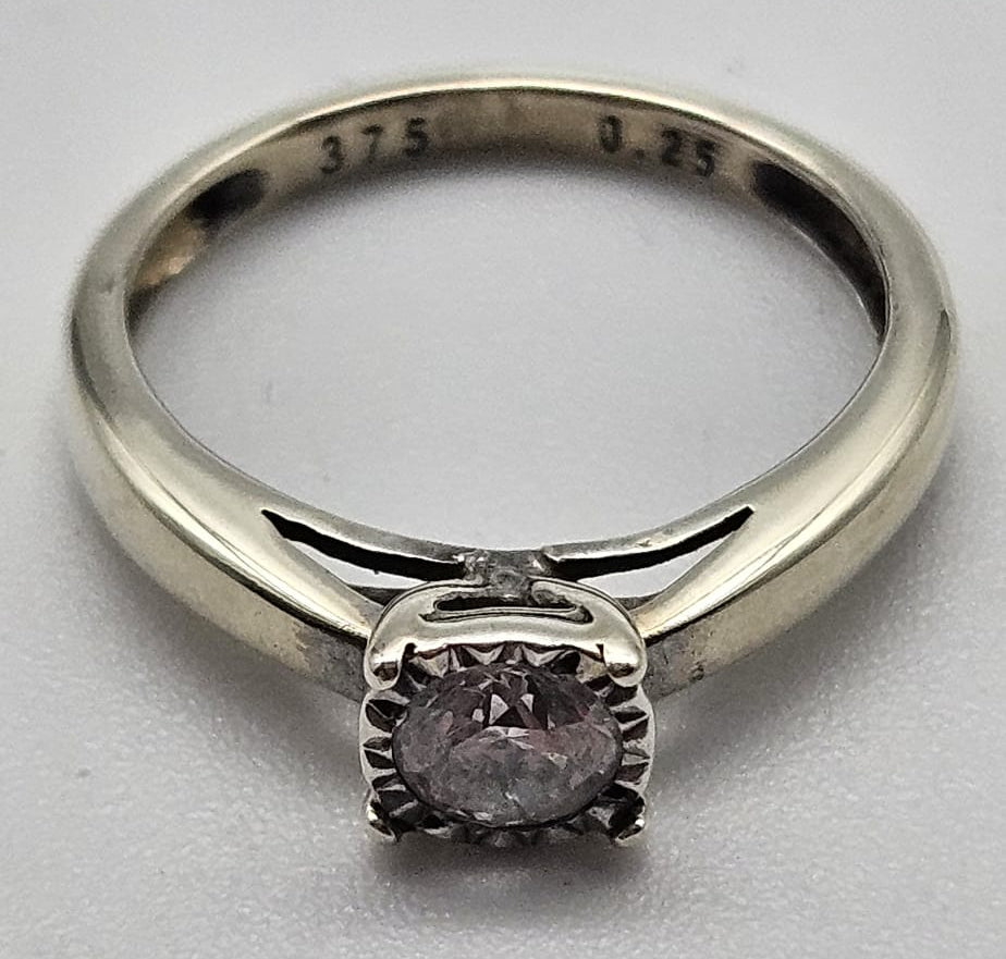 9ct White Gold Diamond Ring, Size G, 0.25ct , 1.6g