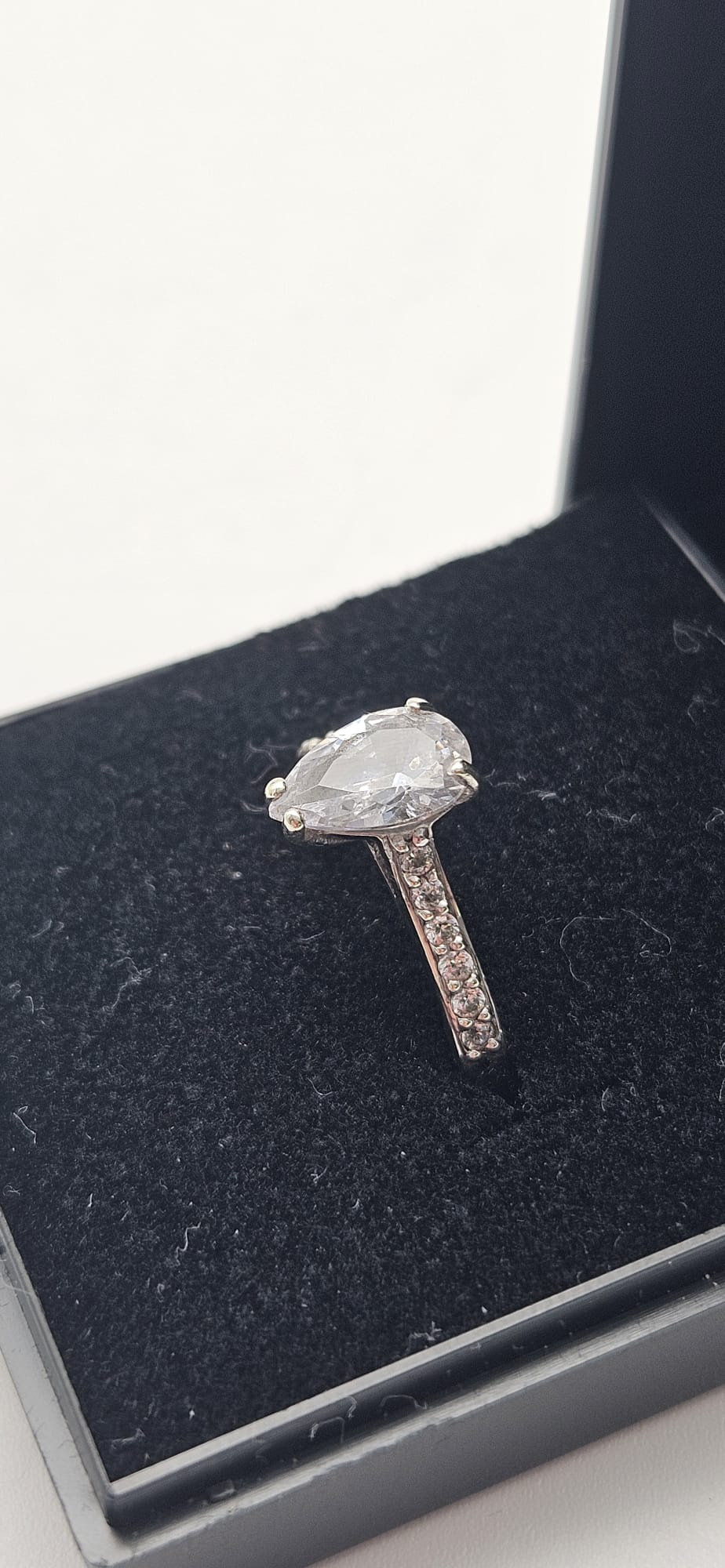 9ct White Gold Diamond & CZ Ring, Size M, 2.3g