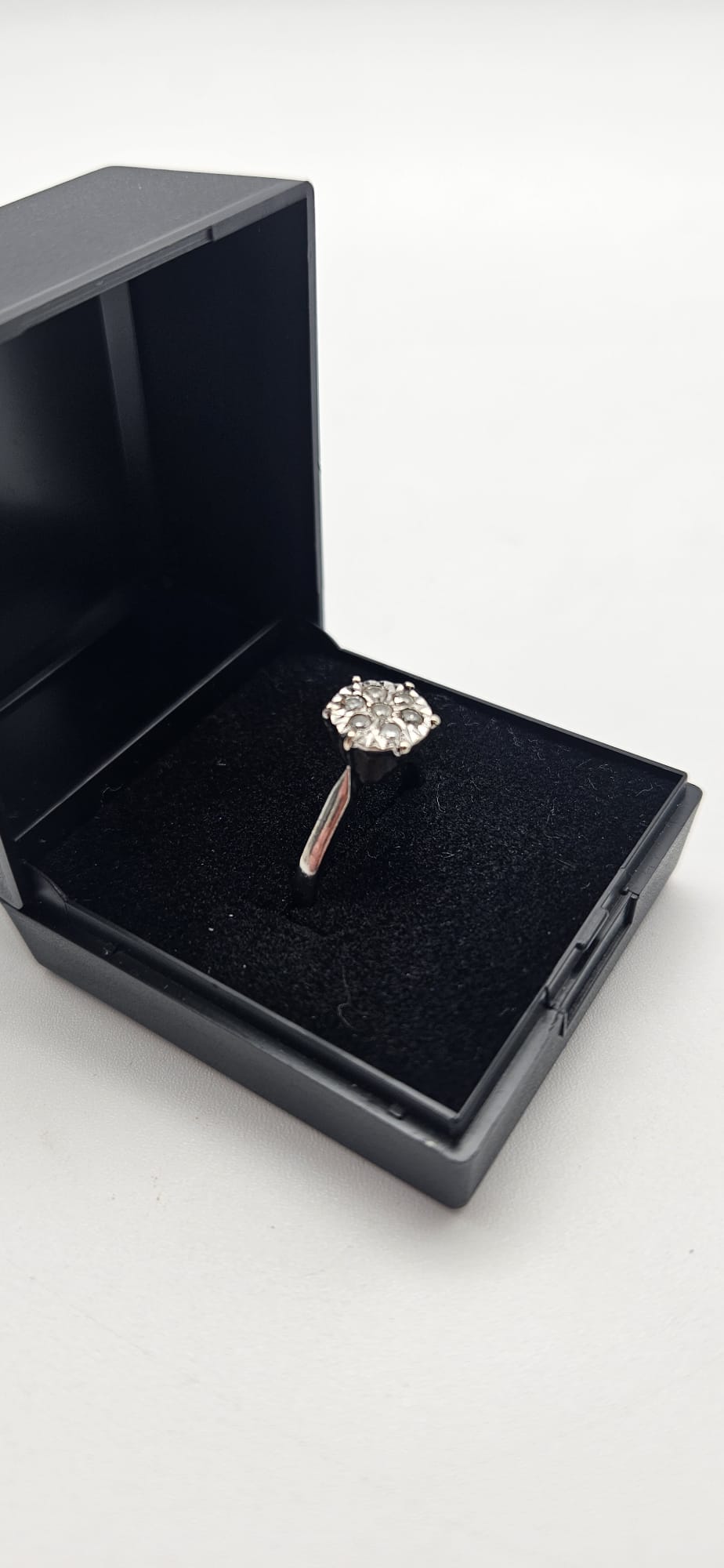 9ct White Gold Diamond Cluster Ring, Size I, 2.82g