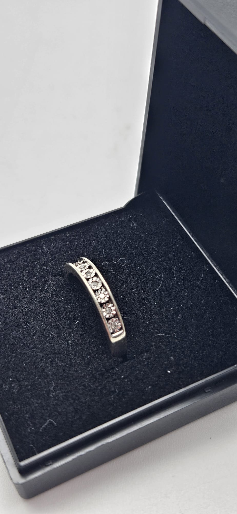 9ct White gold Moissanite Band Ring, Size L, 2.01g
