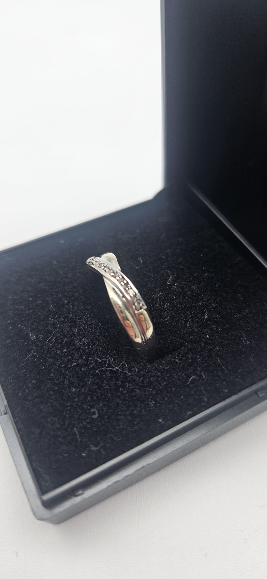 9ct White Gold Diamond Band Ring, Size L, 1.2g