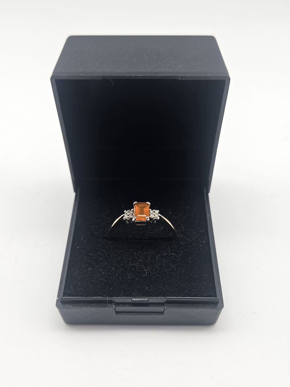 9ct Gold Orange Stone Ring, Size Q, 1.67