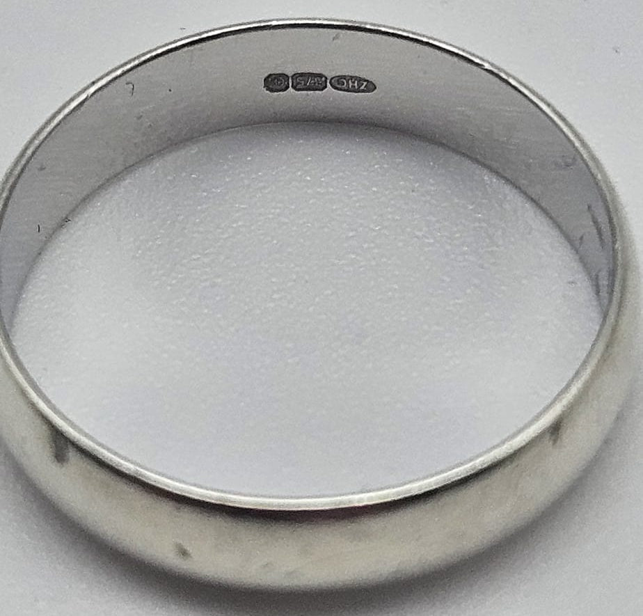 9ct White Gold Cubic Zirconia Ring, Size L, 1.98g