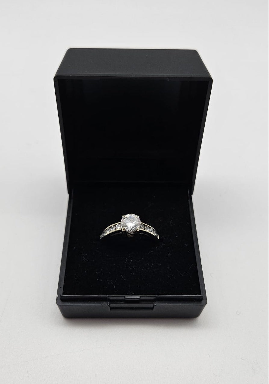 9ct White Gold Cubic Zirconia Ring, Size L, 1.98g