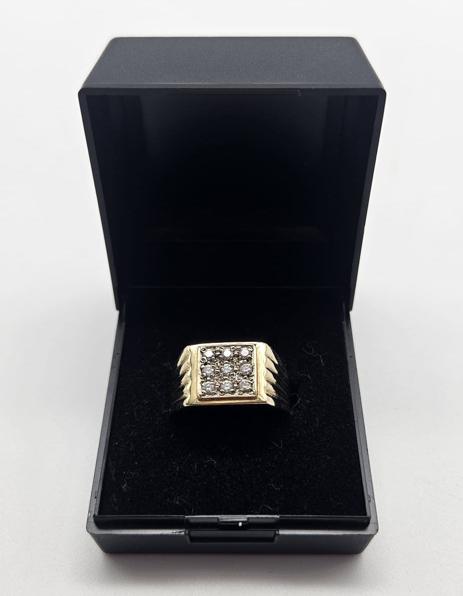 9ct Gents Square Cubic Zirconia Ring, Size R, 5.16g
