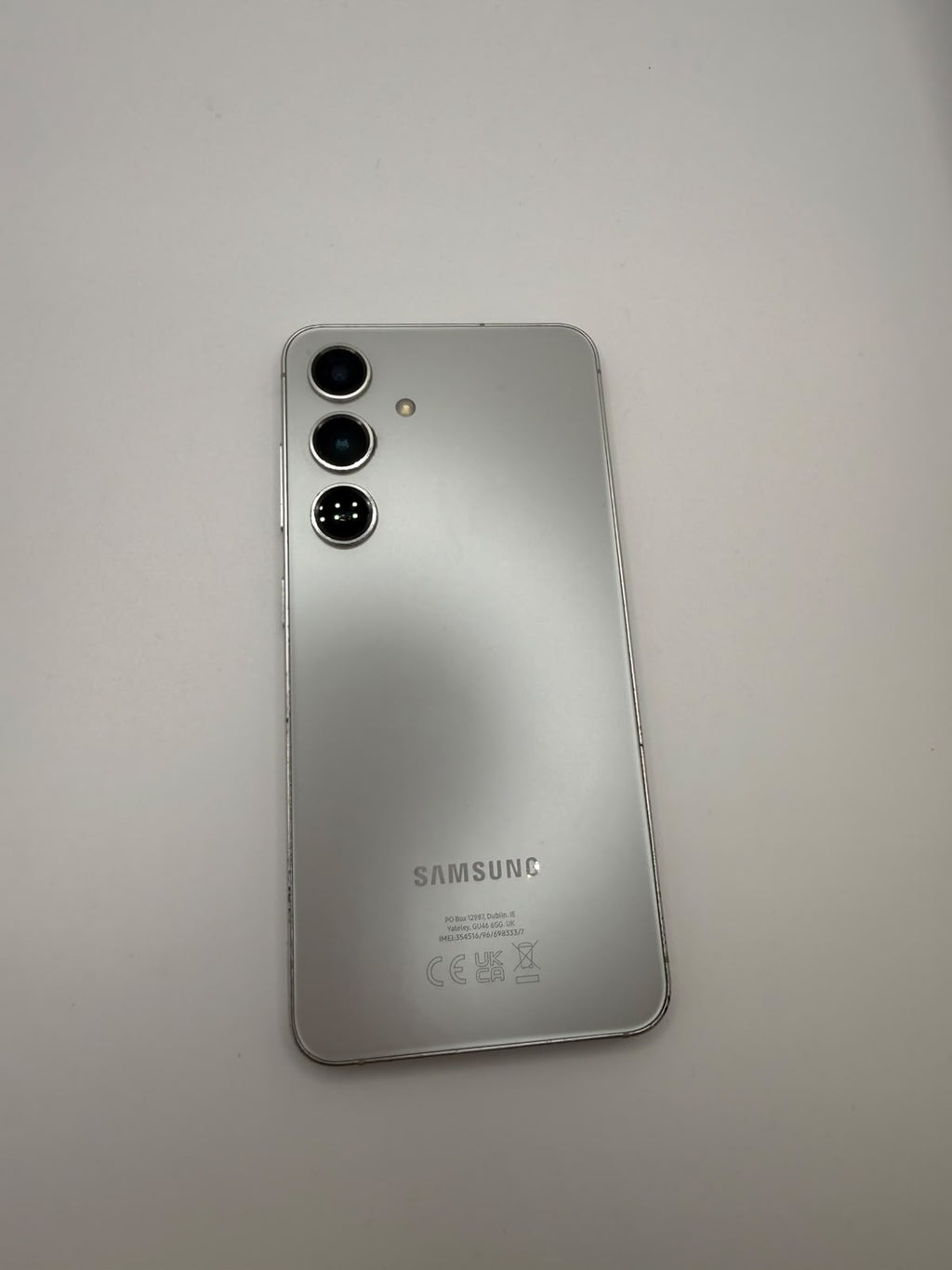 Samsung Galaxy S24 128GB Silver, Grade B