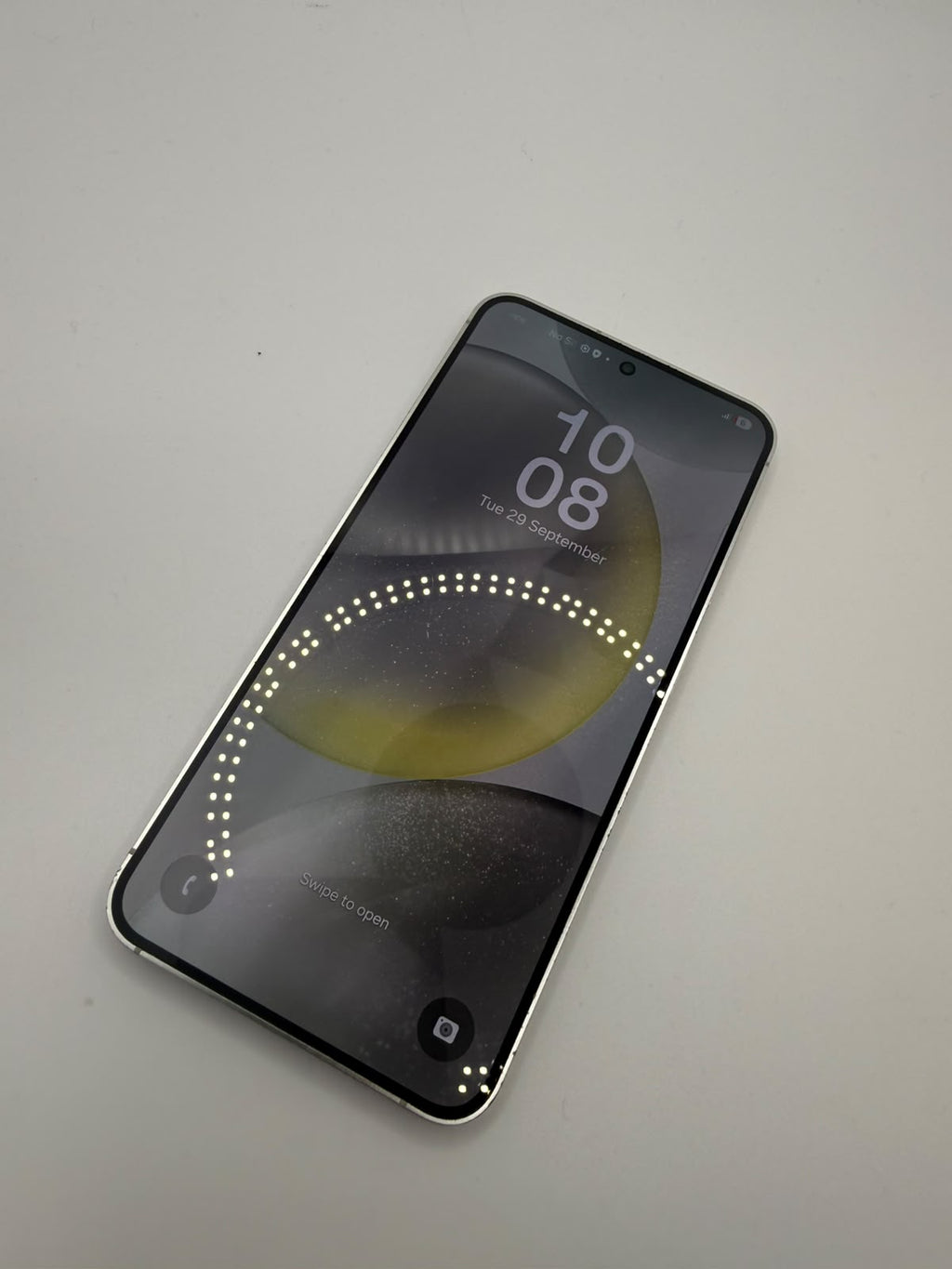 Samsung Galaxy S24 128GB Silver, Grade B