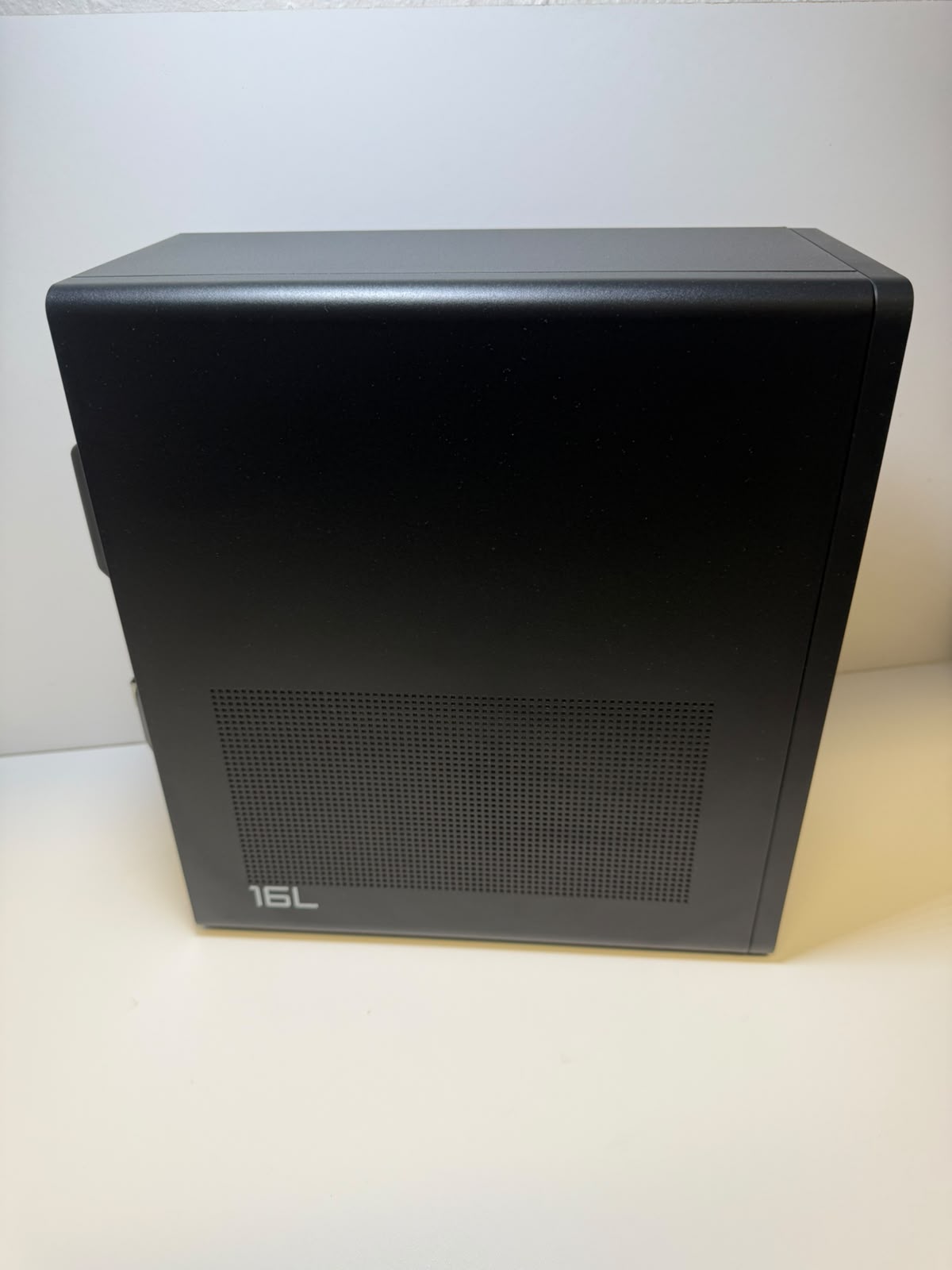 HP OMEN 16L Gaming Desktop, Grade A