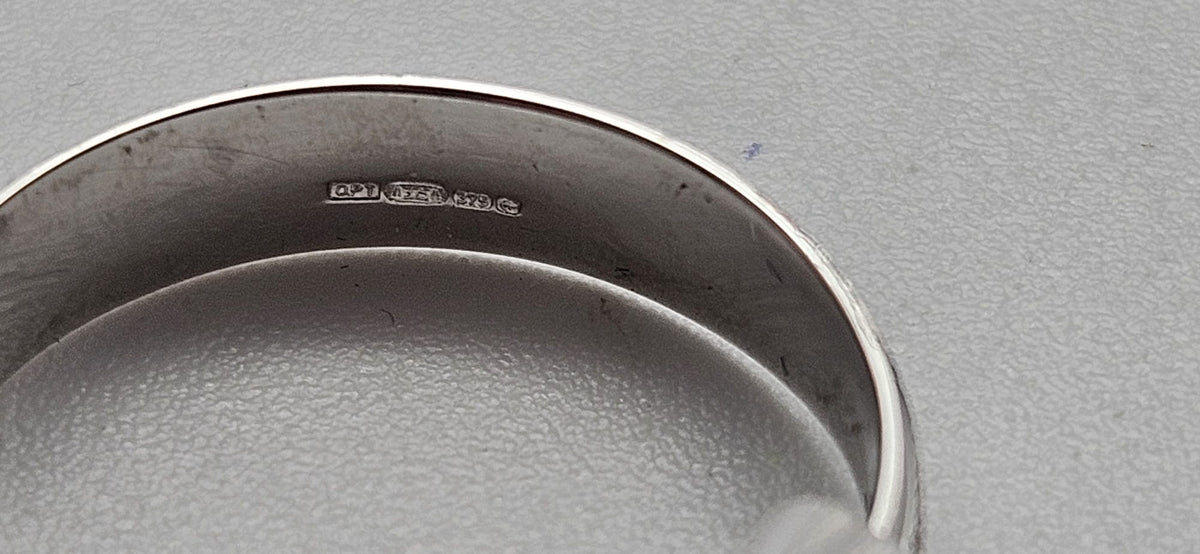 9ct White Gold Band Ring , Size J, 1.45g
