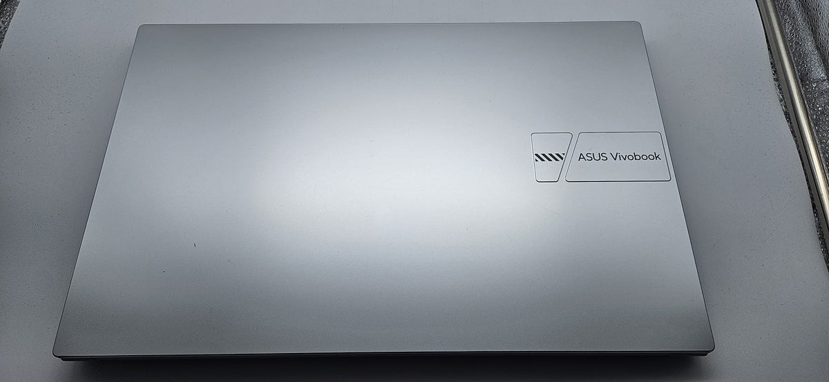 Asus Vivobook 15 , 13th Gen i3 Laptop, Grade B