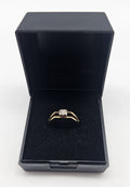 18ct Gold Diamond Ring, Size J, 3.52g