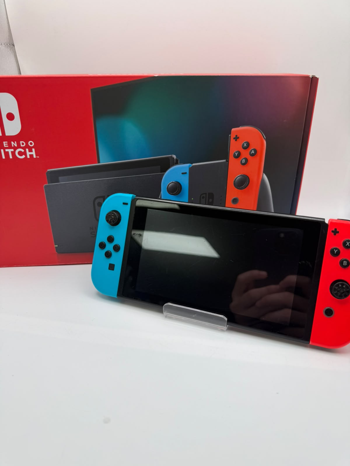 Nintendo Nintendo Switch 32GB Red and Blue, Grade B