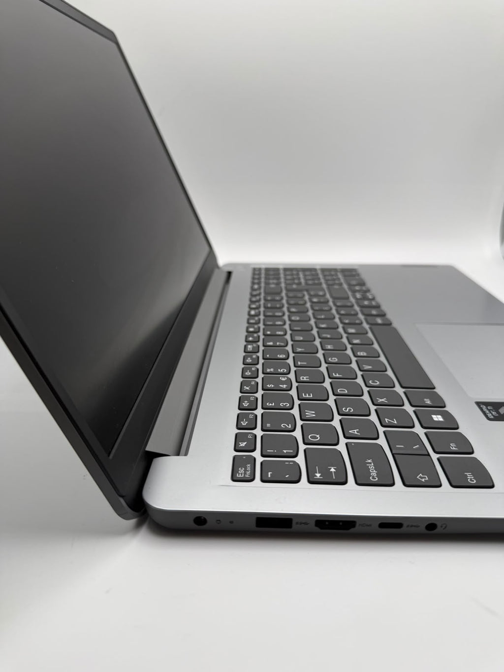 Lenovo IdeaPad 1 512GB, Grade B.