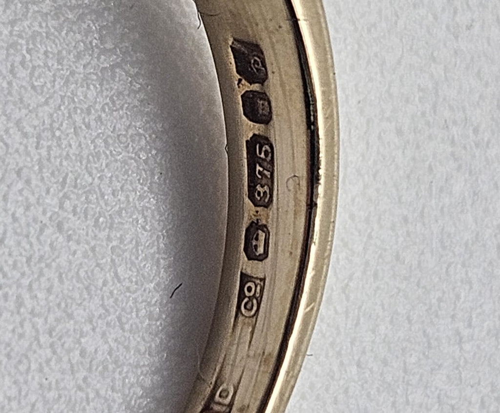 9ct Gold Blue Gem Ring , Size L½ , 3.55g
